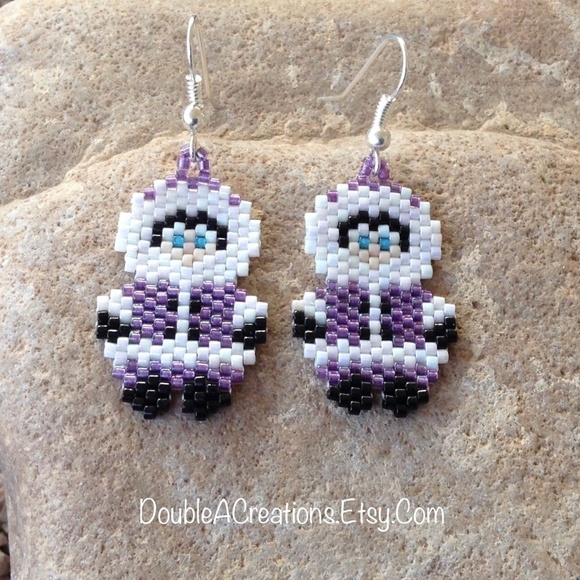 Purple Eskimo Beaded Earrings, New, Handmade by Me - Picture 4 of 5